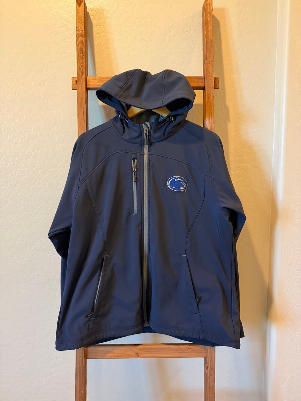 North End Penn State Nittany Lions Women’s 2XL Navy Hooded Softshell Jacket